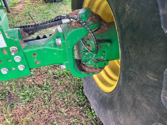 2015 John Deere S670 Combine