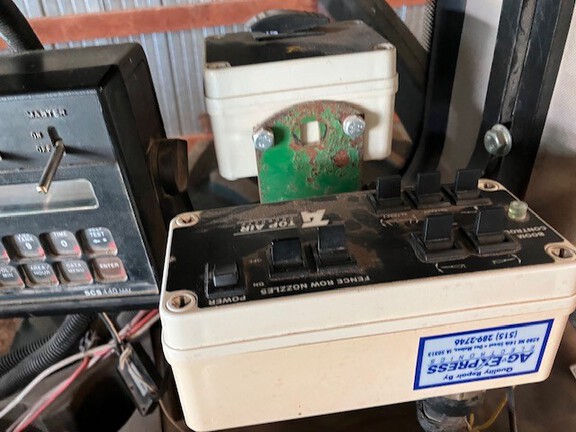 2012 Top Air TA112 Sprayer