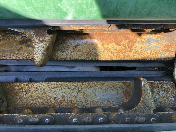 2013 John Deere 606C Header Corn Head