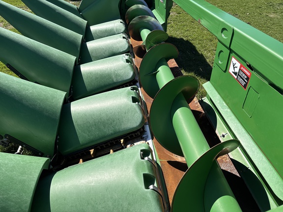 2013 John Deere 606C Header Corn Head