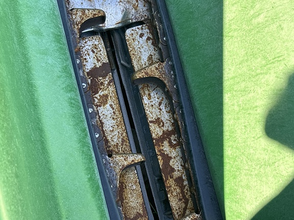2013 John Deere 606C Header Corn Head