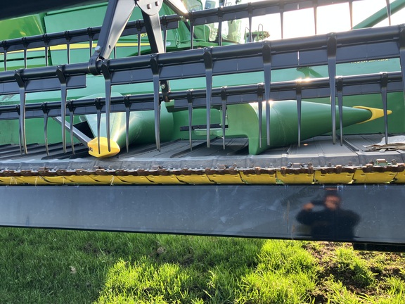2013 John Deere 635FD Header Combine