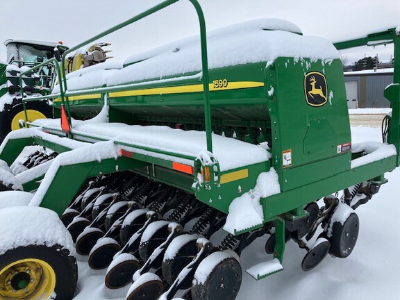 2011 John Deere 1590 Drill
