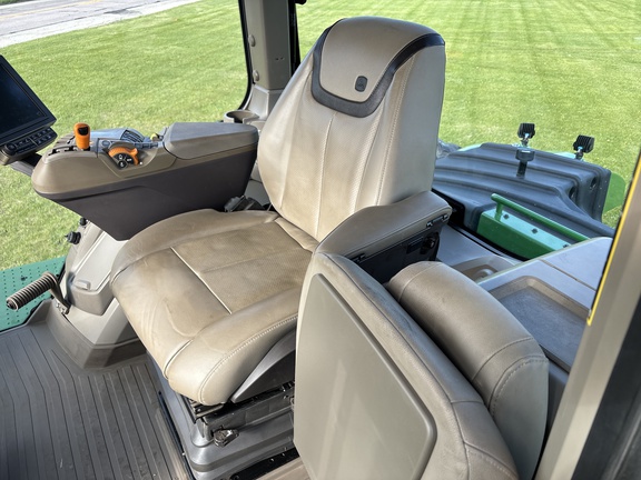 2023 John Deere 9RX 590 Tractor Rubber Track