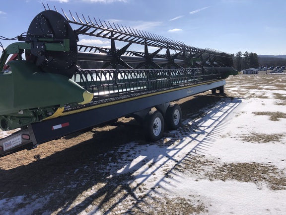 2024 John Deere RD40F Header Combine