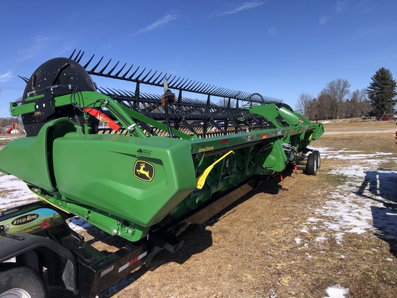 2024 John Deere RD40F Header Combine