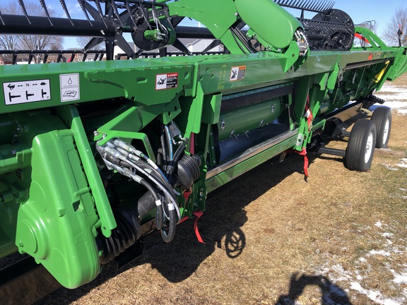 2024 John Deere RD40F Header Combine