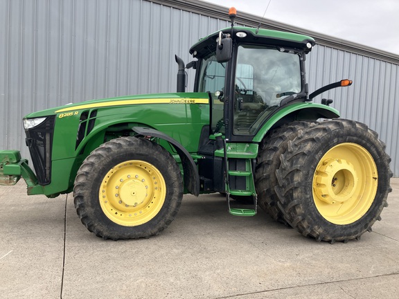 2014 John Deere 8285R Tractor