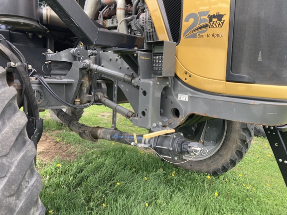 2018 RoGator RG1100C Sprayer/High Clearance