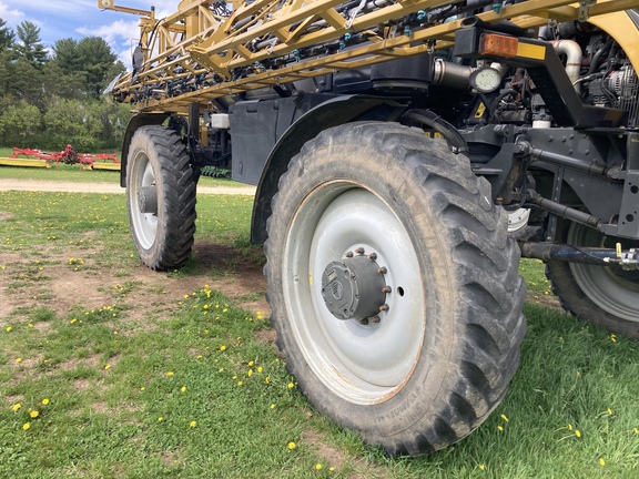 2018 RoGator RG1100C Sprayer/High Clearance