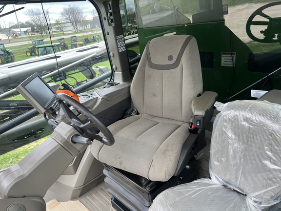 2022 John Deere 600R Sprayer/High Clearance
