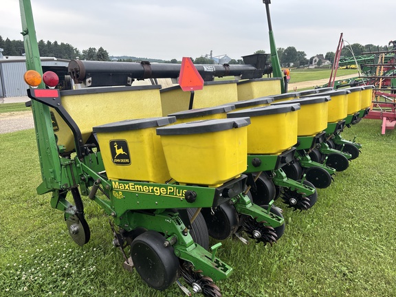 1997 John Deere 1750 Planter