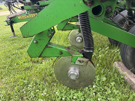 1997 John Deere 1750 Planter