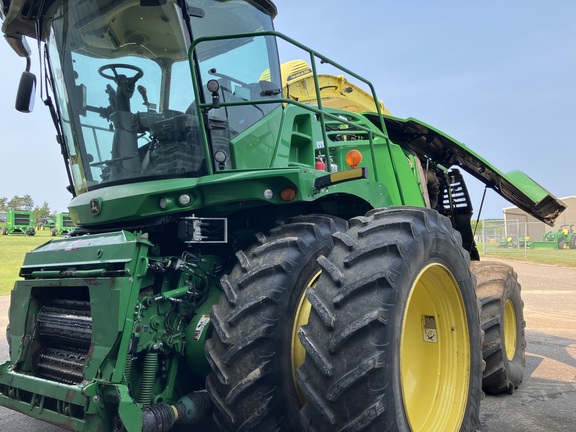 2022 John Deere 9800 Forage Harvester