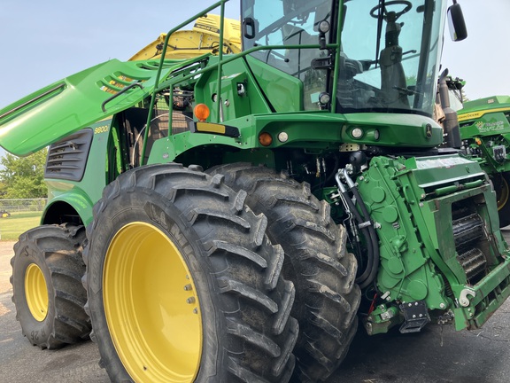 2022 John Deere 9800 Forage Harvester