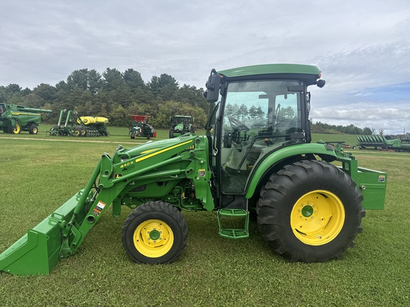 2016 John Deere 4066R Tractor Compact