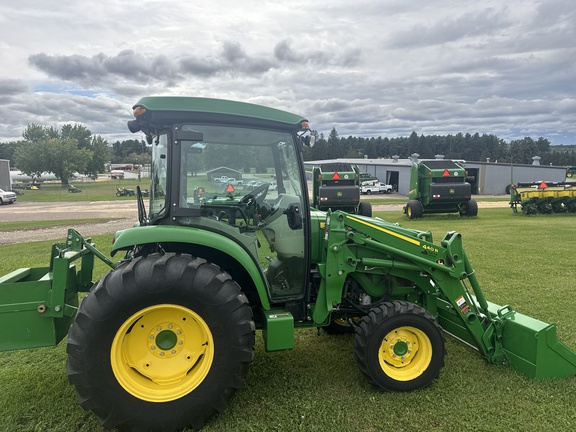 2016 John Deere 4066R Tractor Compact