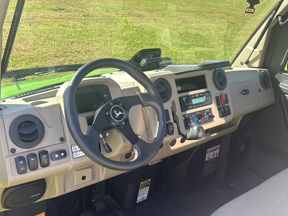 2023 John Deere XUV 835R ATV