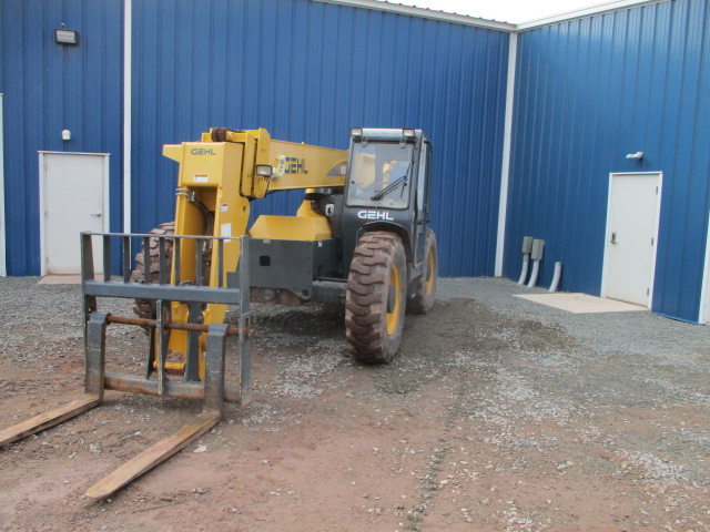 2012 Gehl RS844 TeleHandler