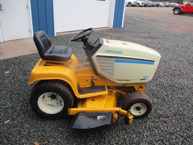 1994 Cub Cadet 1864 Lawn Tractor