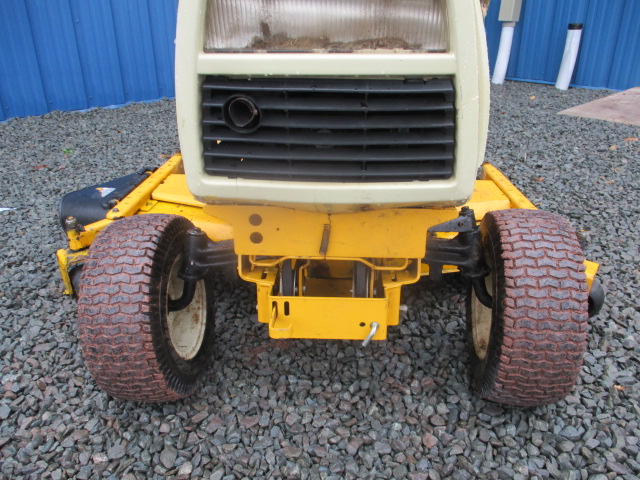 1994 Cub Cadet 1864 Lawn Tractor