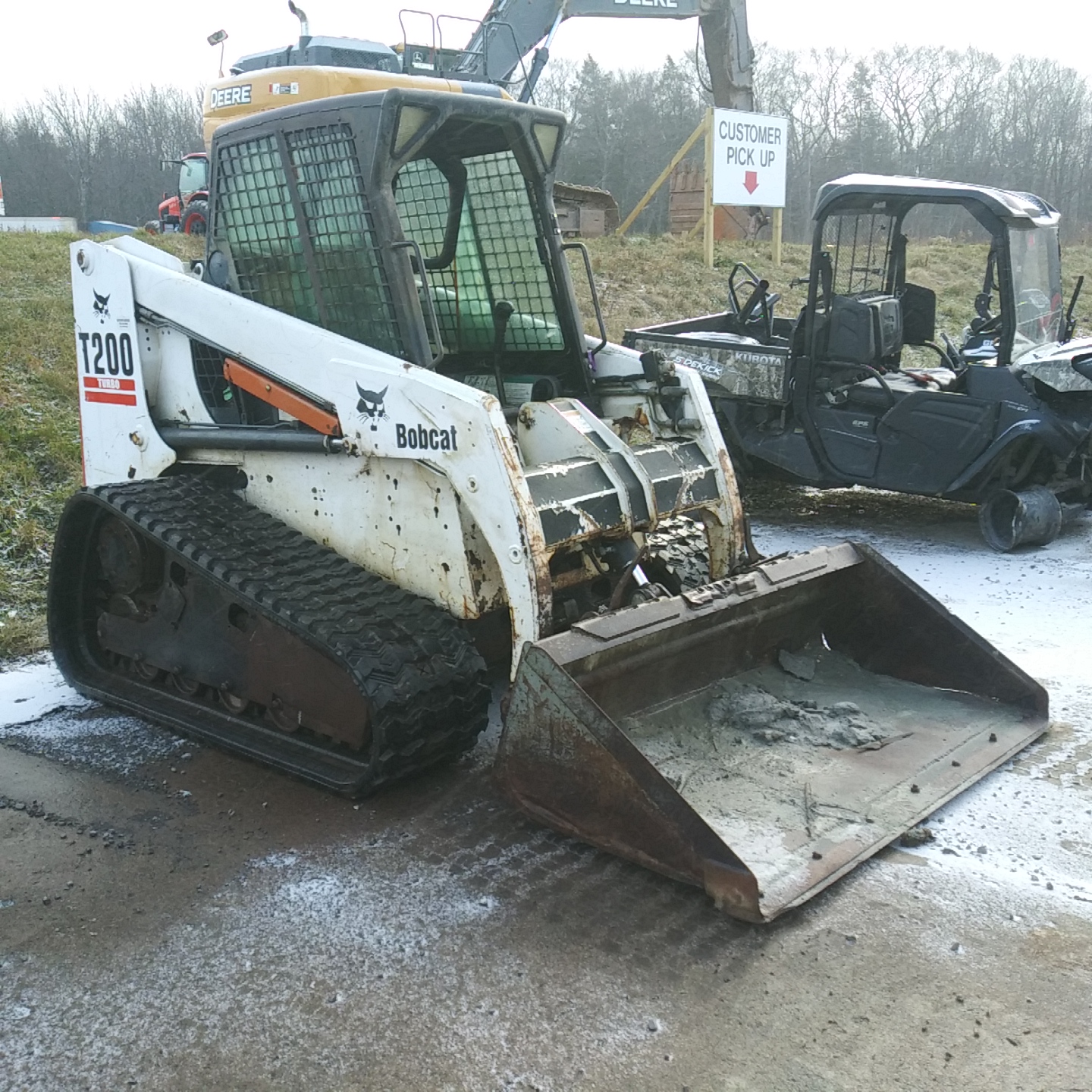 2001 Bobcat T200 Skid Steer Loader