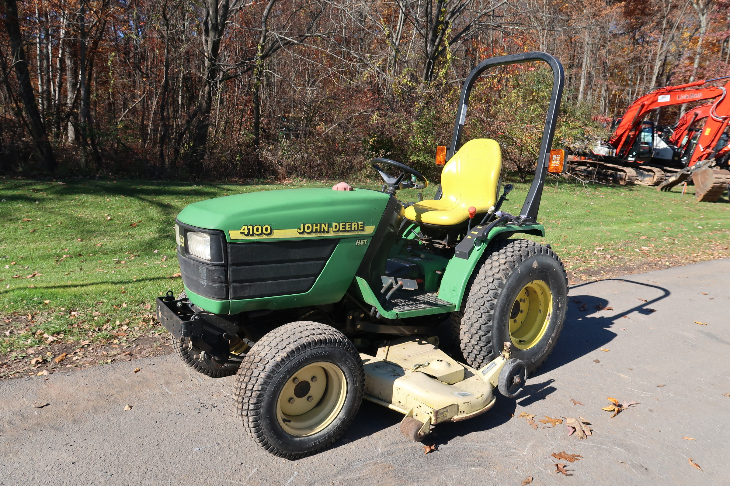 2000 John Deere LV4100 Tractor