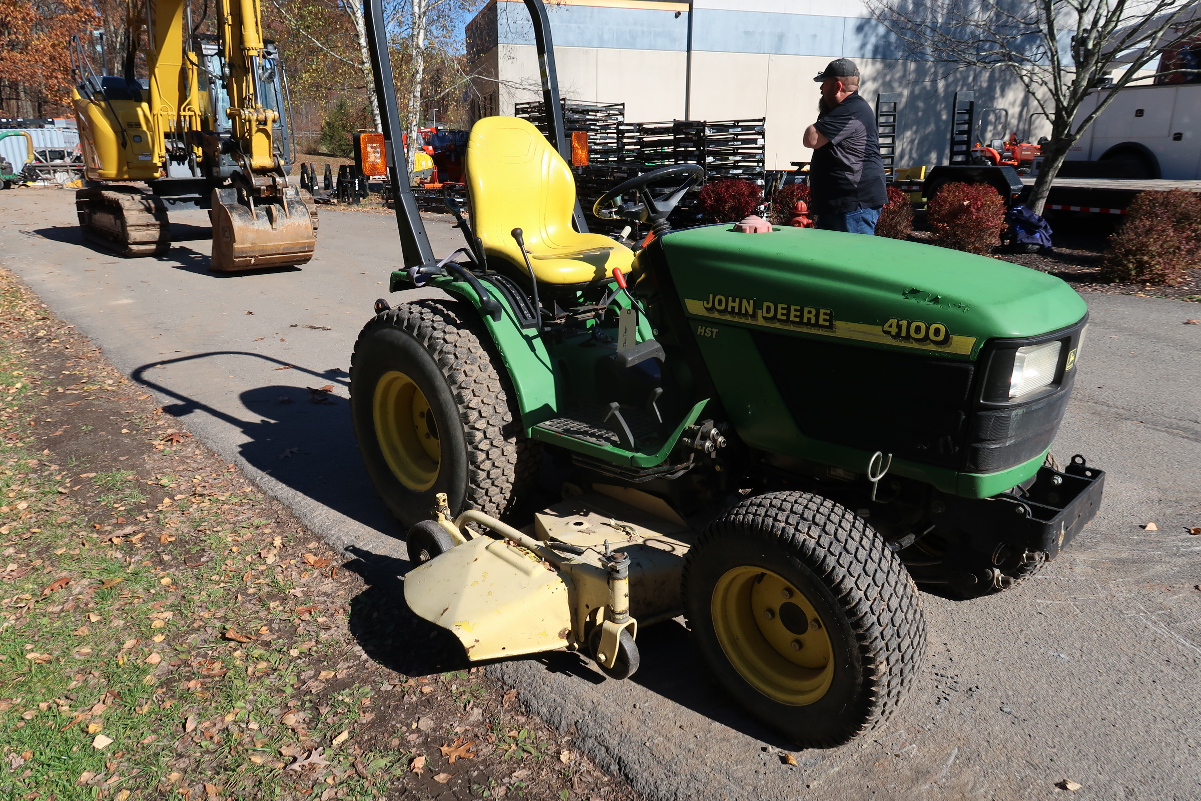 2000 John Deere LV4100 Tractor