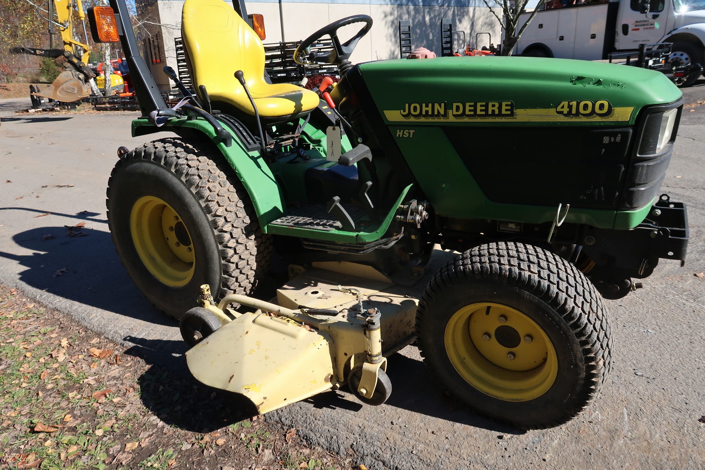 2000 John Deere LV4100 Tractor