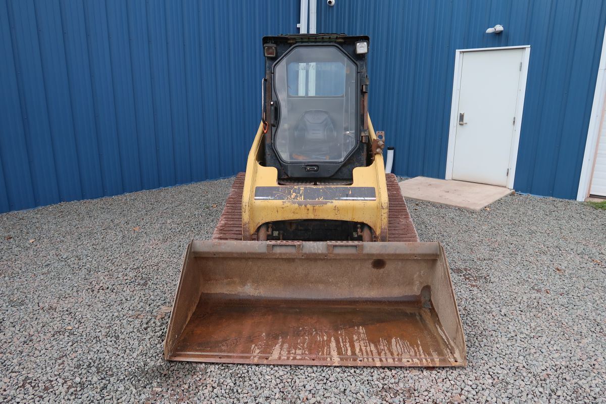 2005 Caterpillar 247B Skid Steer Loader