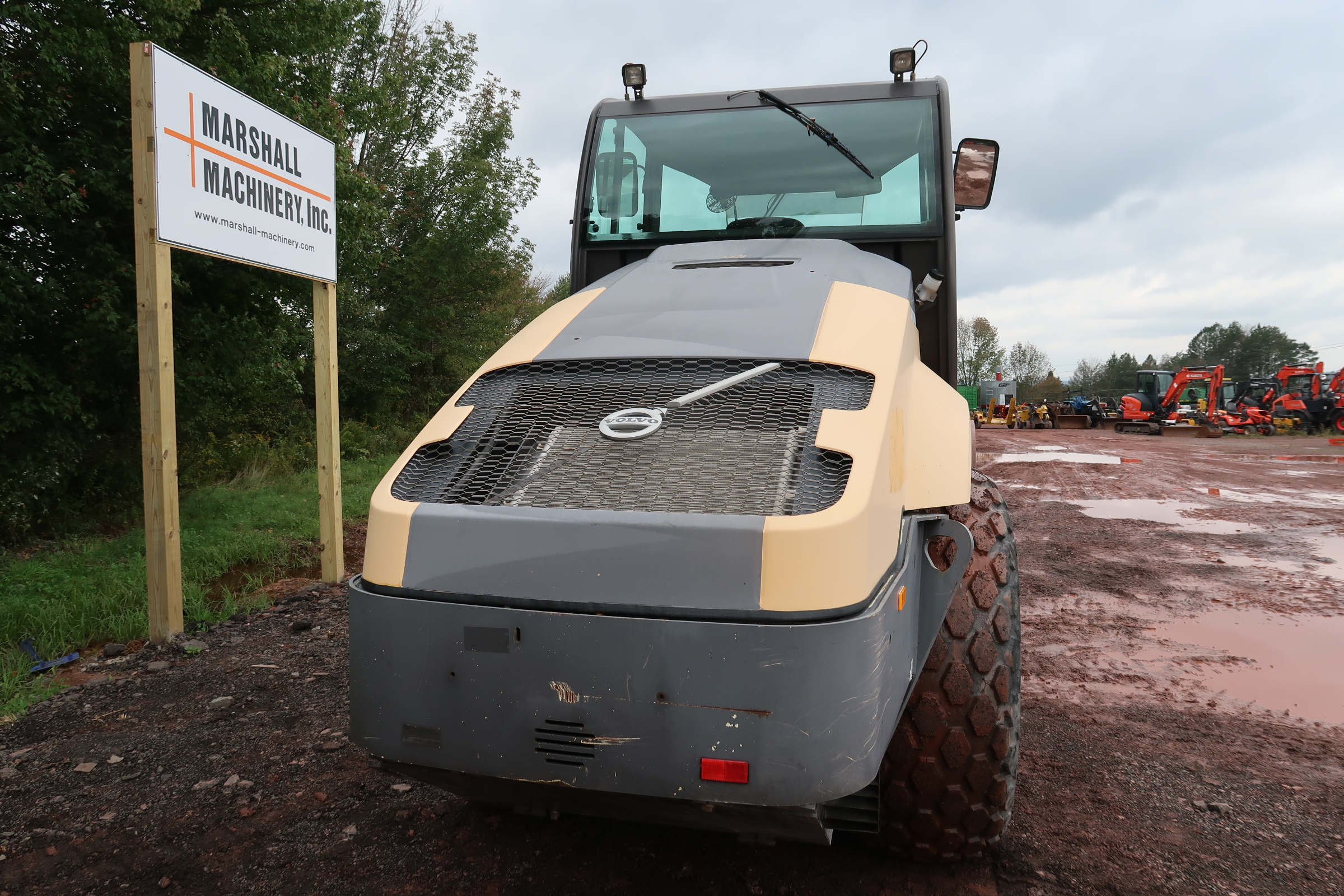 2014 Volvo SD115 Compactor