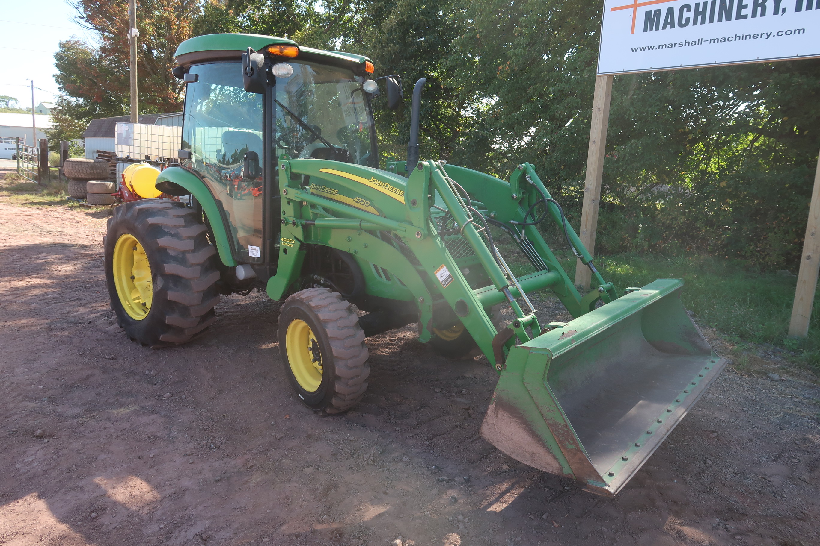 2011 John Deere 4720 Tractor