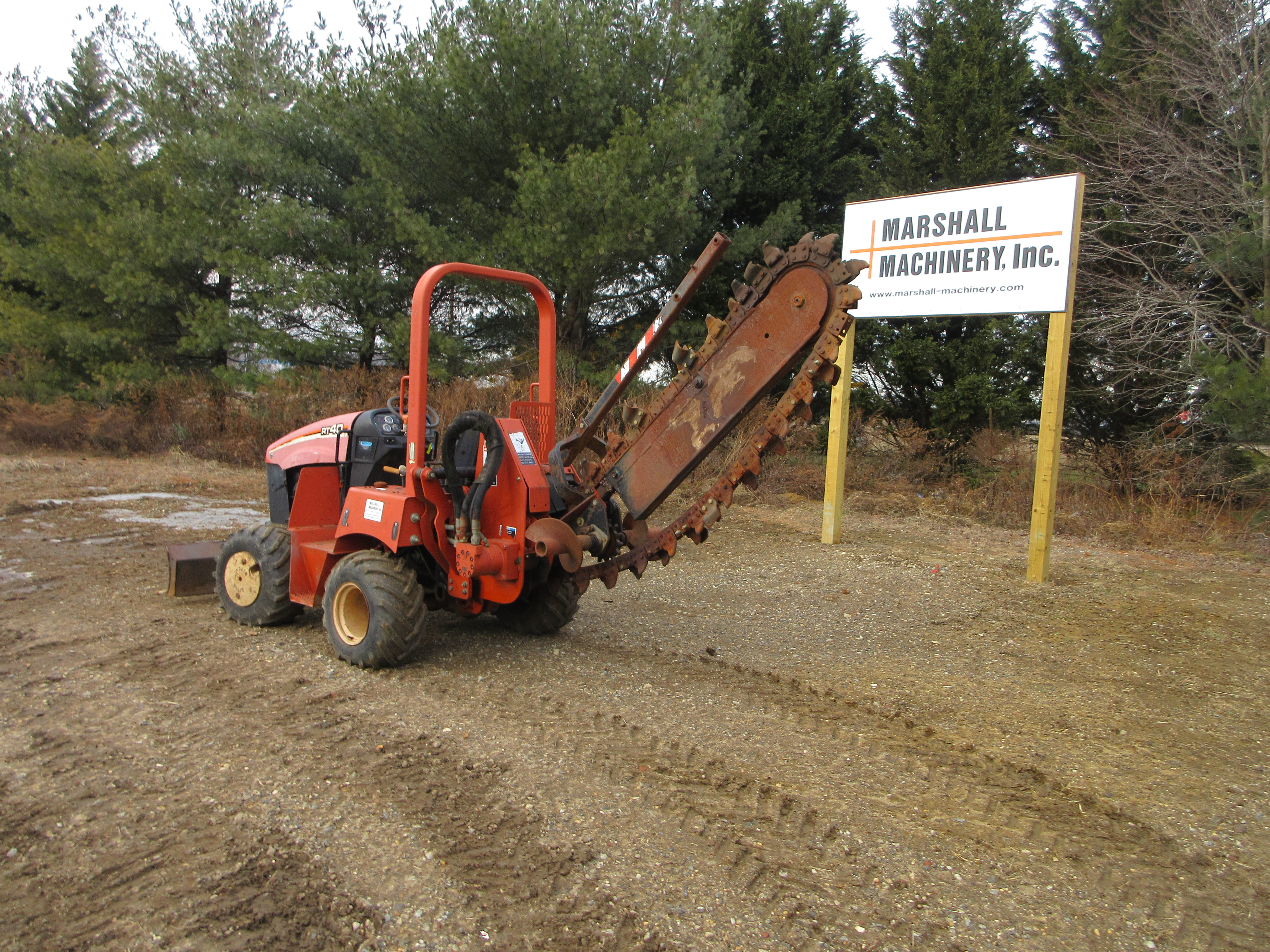 2005 Ditch Witch RT40 Trencher