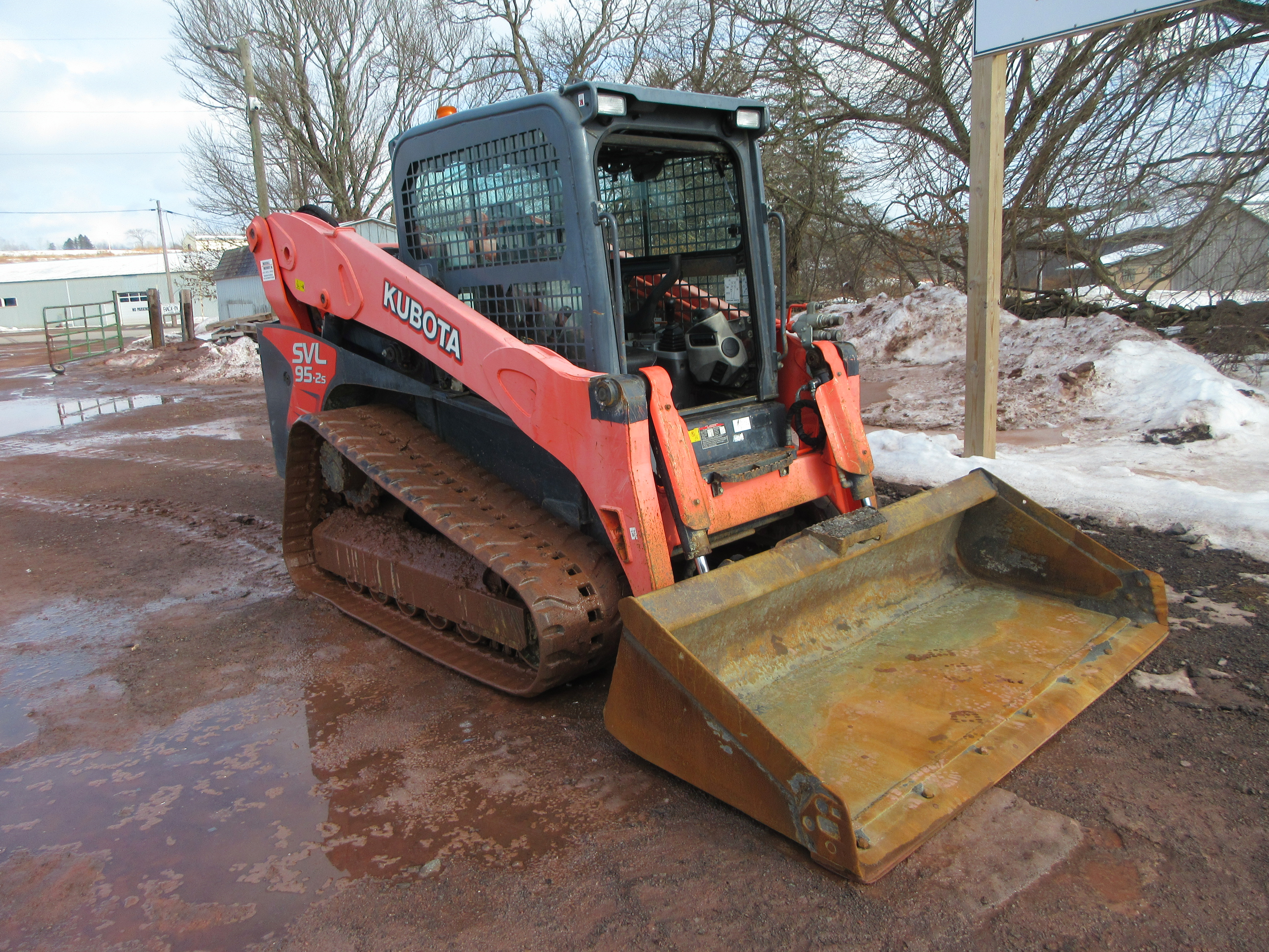 2016 Kubota SVL95-2SHFC Skid Steer Loader