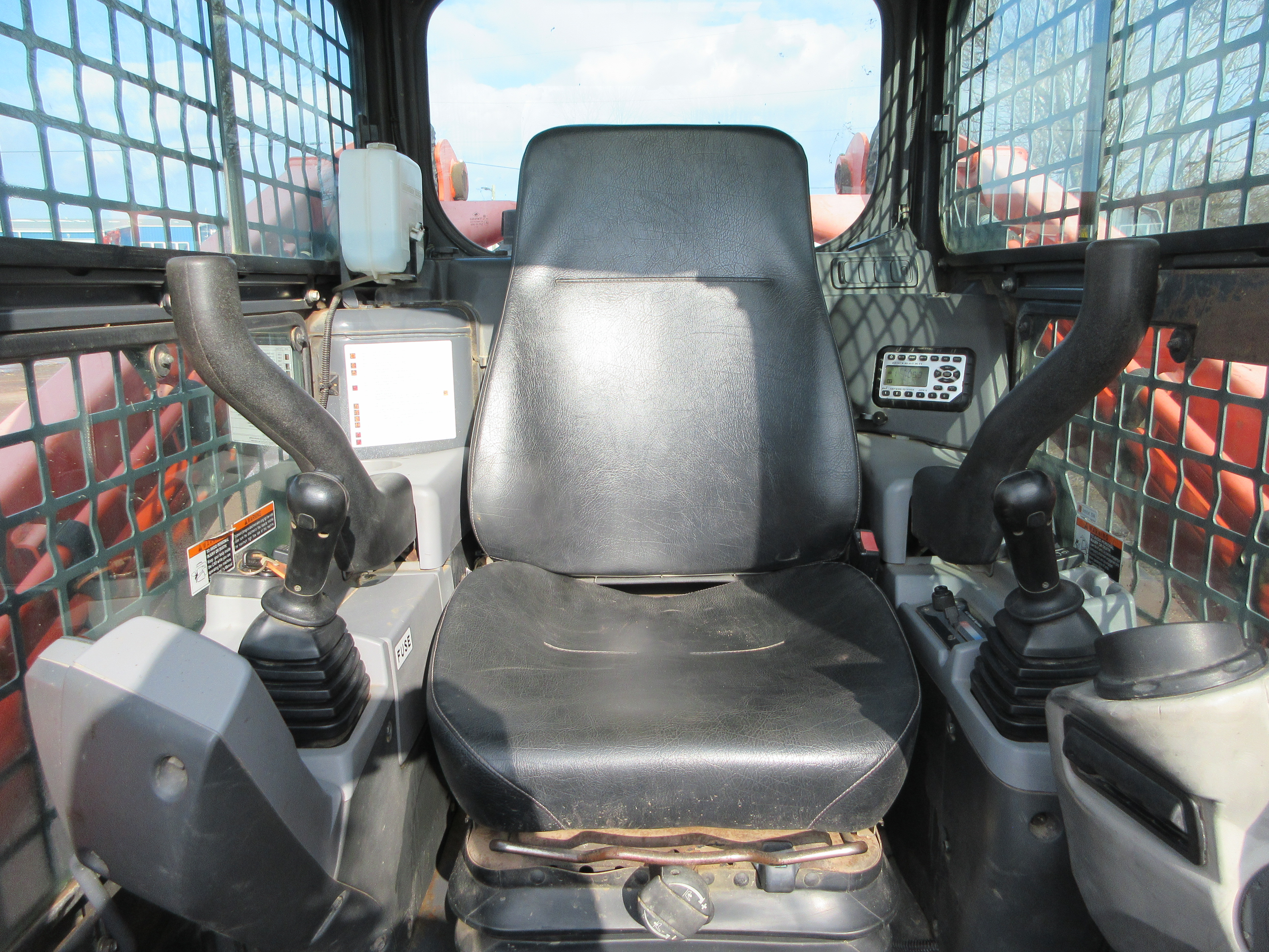 2016 Kubota SVL95-2SHFC Skid Steer Loader