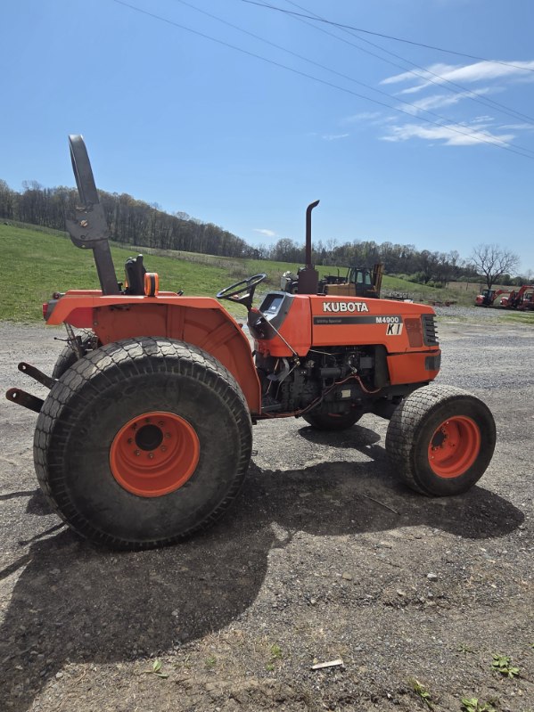 2001 Kubota M4900SD Tractor