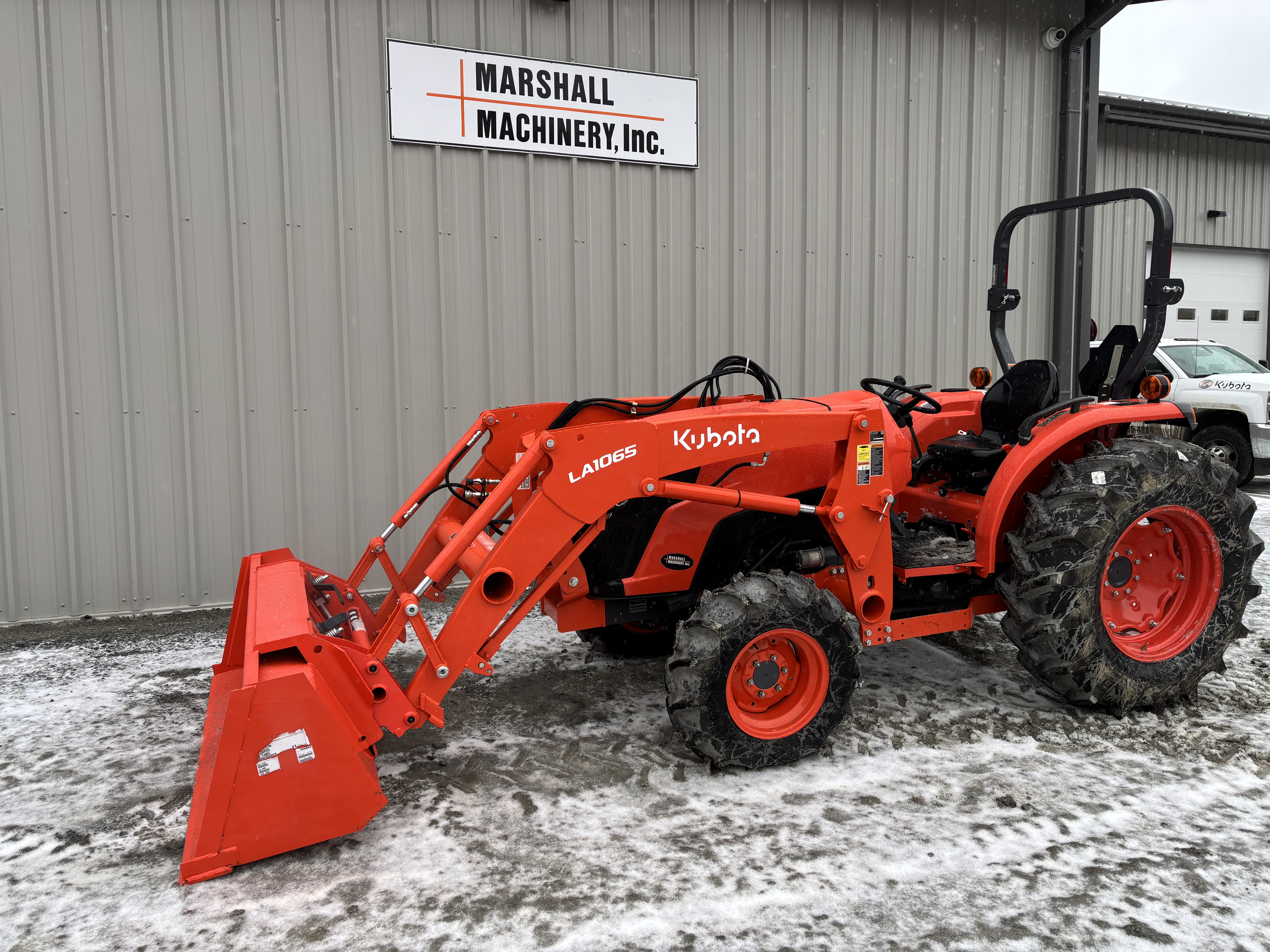 2021 Kubota MX5400HST Tractor Loader