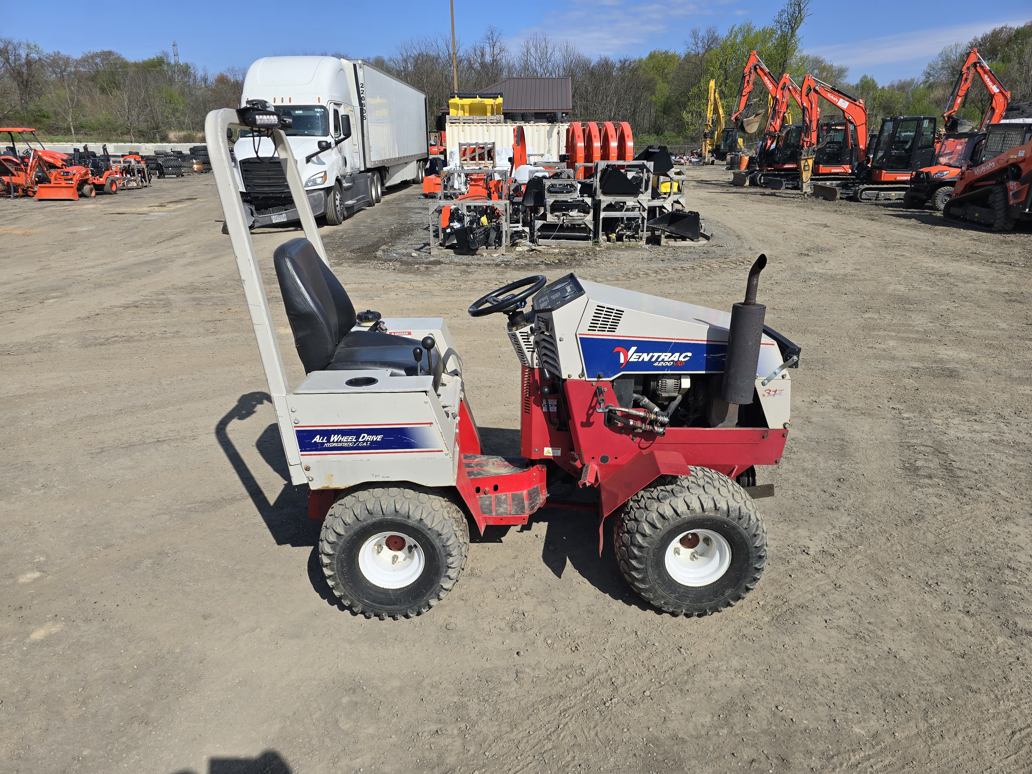 2010 Ventrac 4200 Lawn Tractor