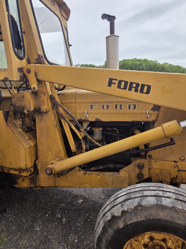 Ford 4500 Tractor Loader Backhoe