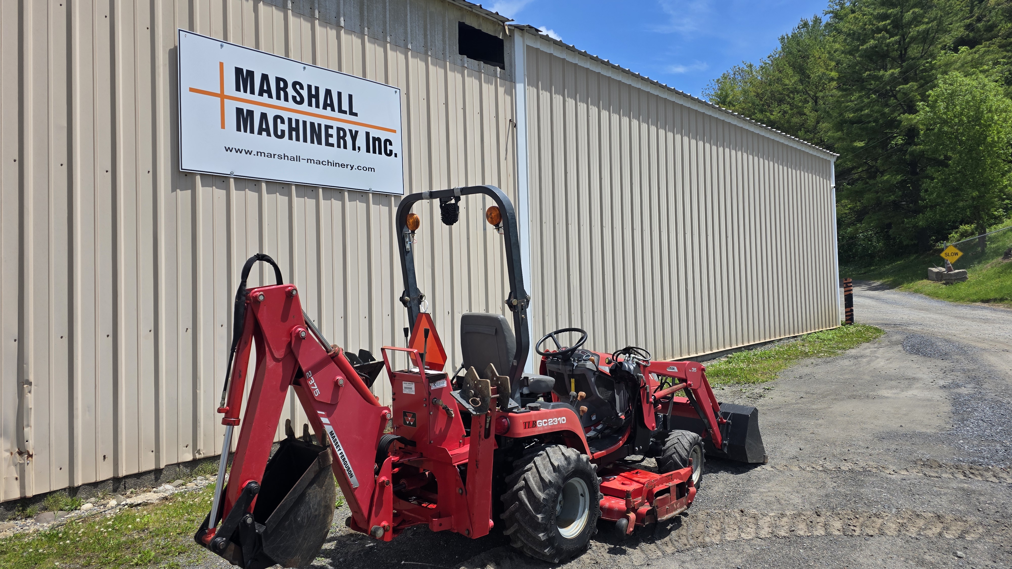 2005 Massey Ferguson GC2310 Tractor