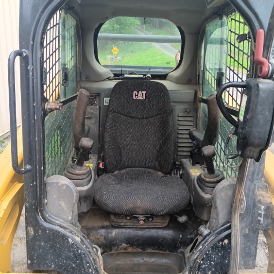 2014 Caterpillar 299D Skid Steer Loader