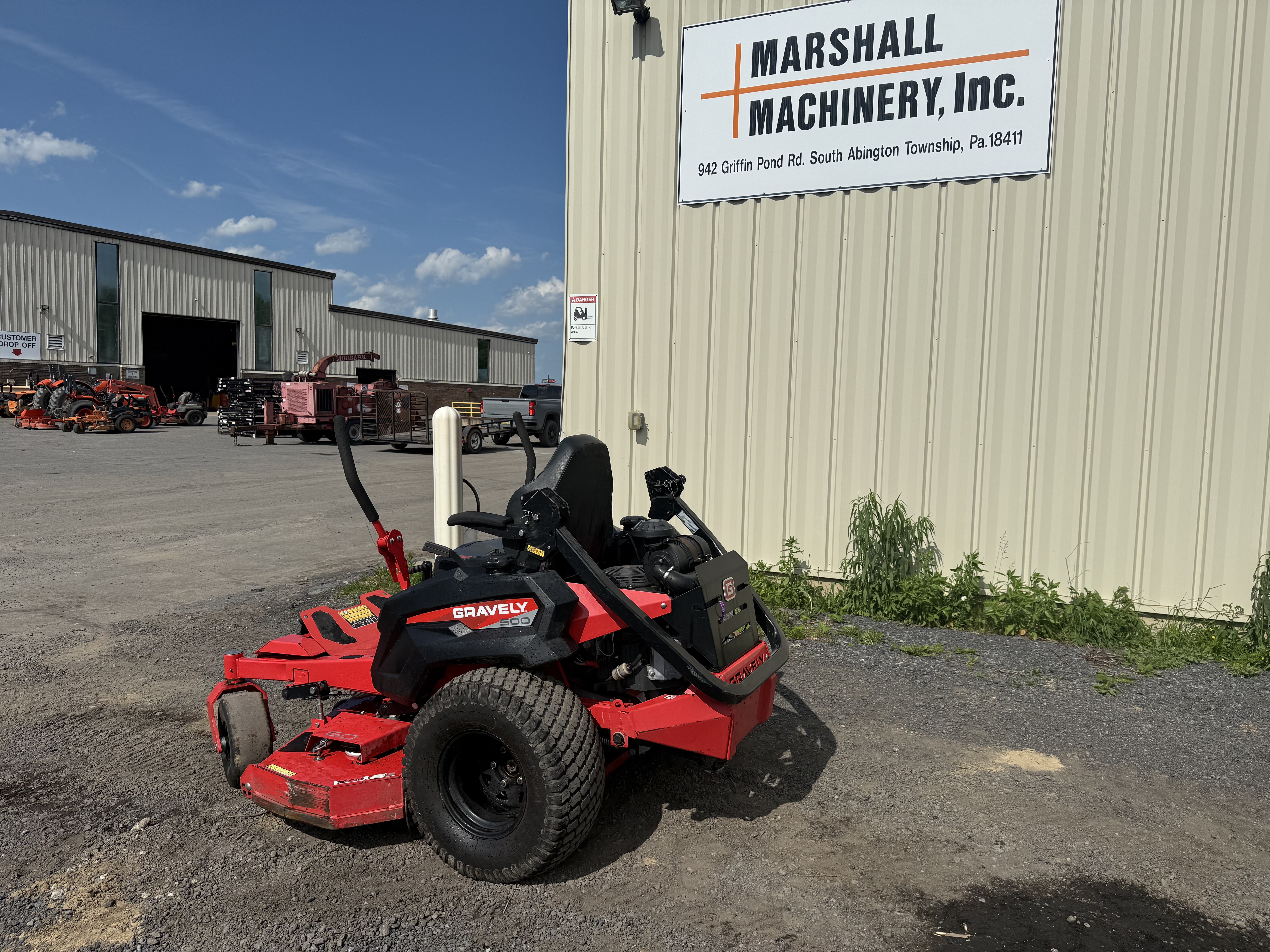 2023 Gravely 992511 Lawn Tractor