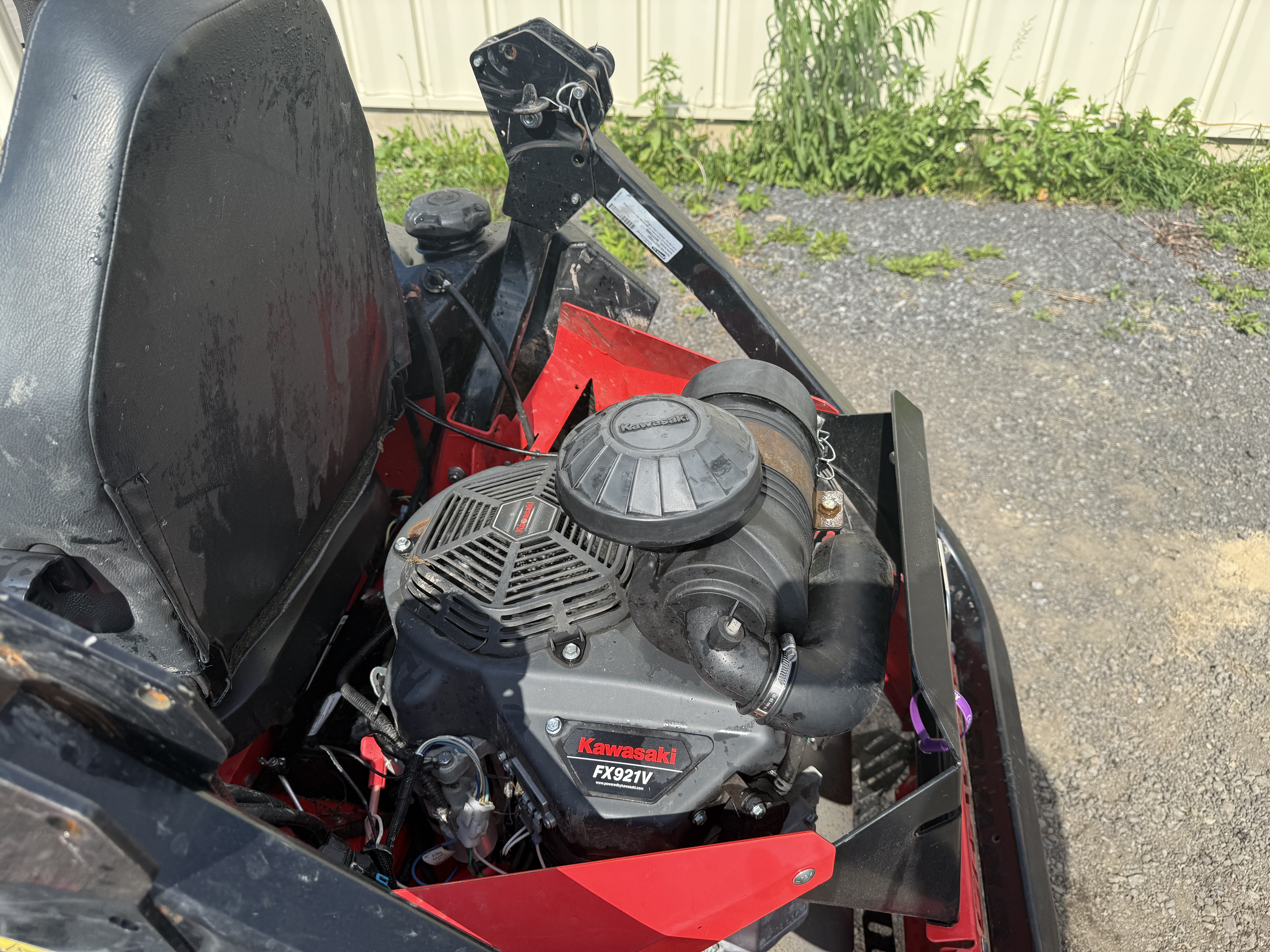 2023 Gravely 992511 Lawn Tractor