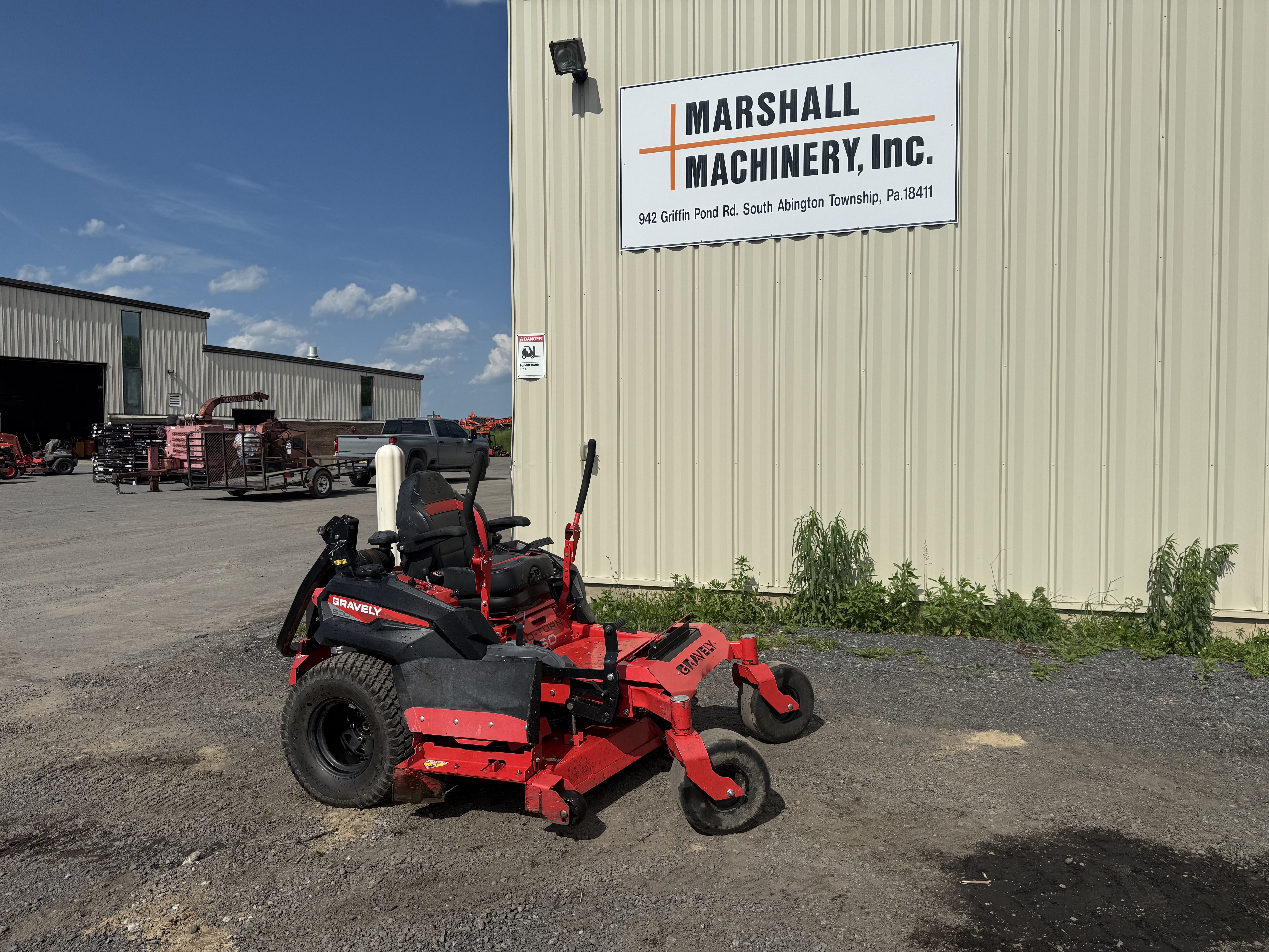 2023 Gravely 992511 Lawn Tractor