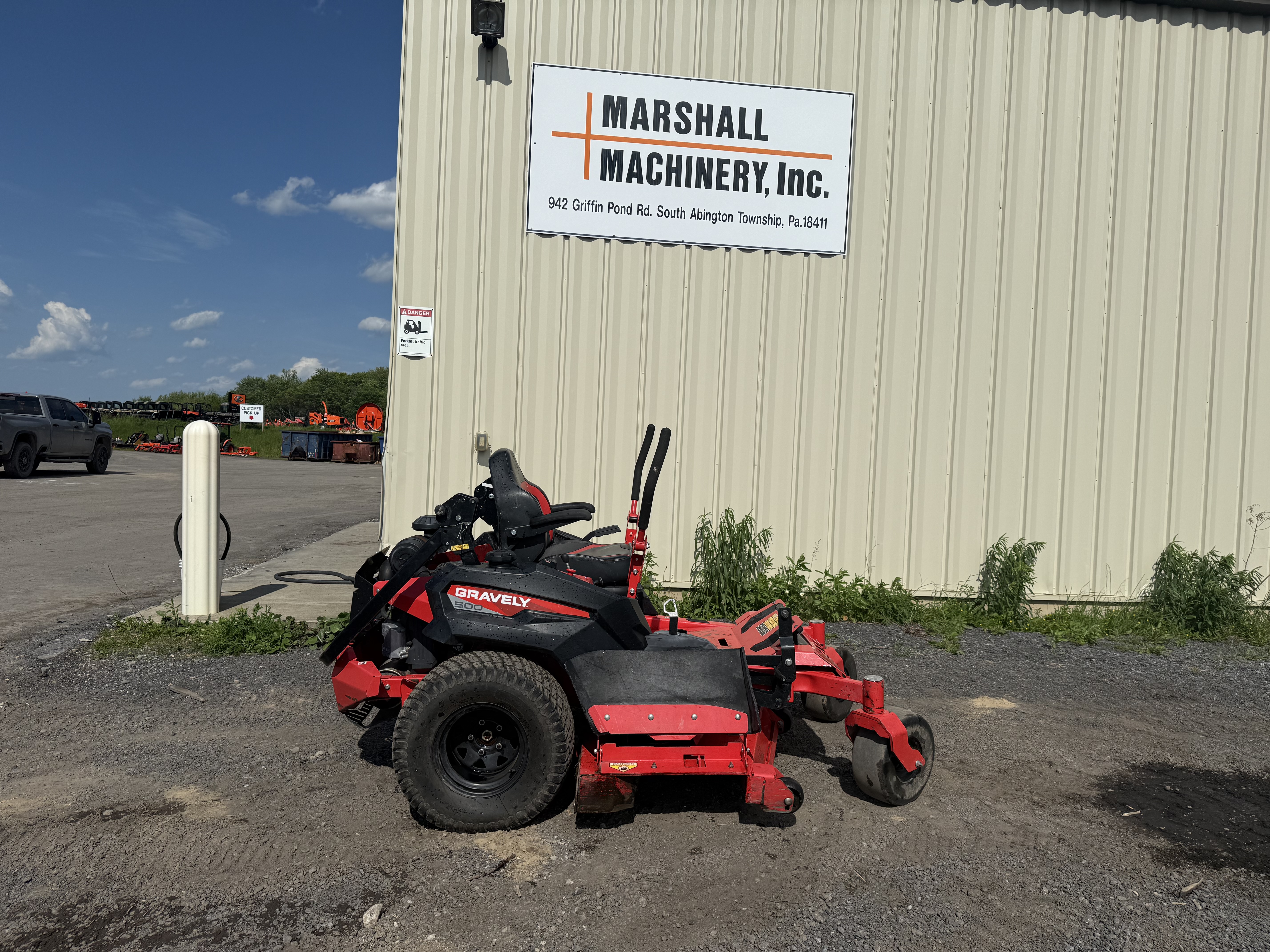 2023 Gravely 992511 Lawn Tractor