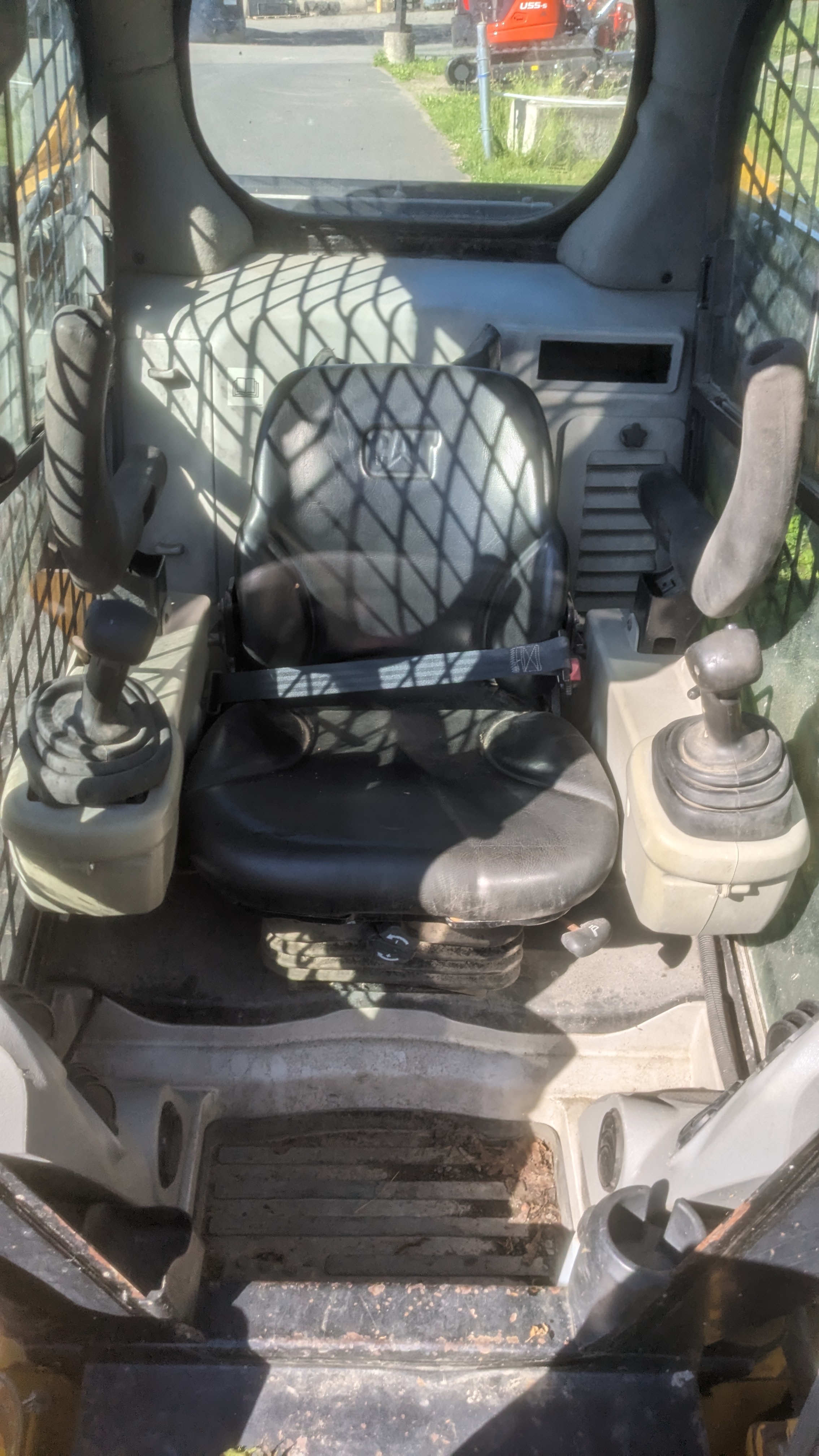 2011 Caterpillar 262C Skid Steer Loader