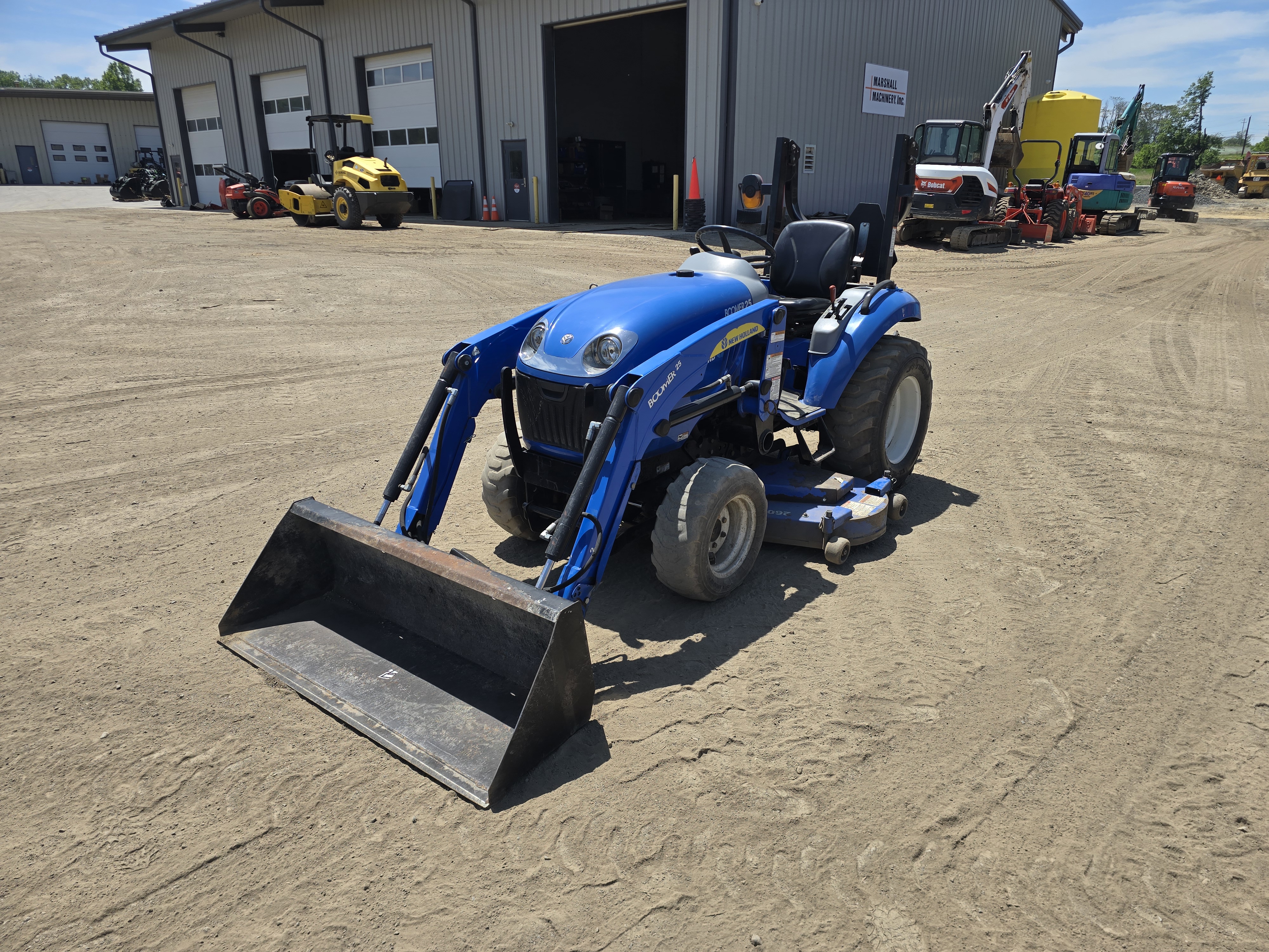 2012 New Holland BOOMER 25 Tractor