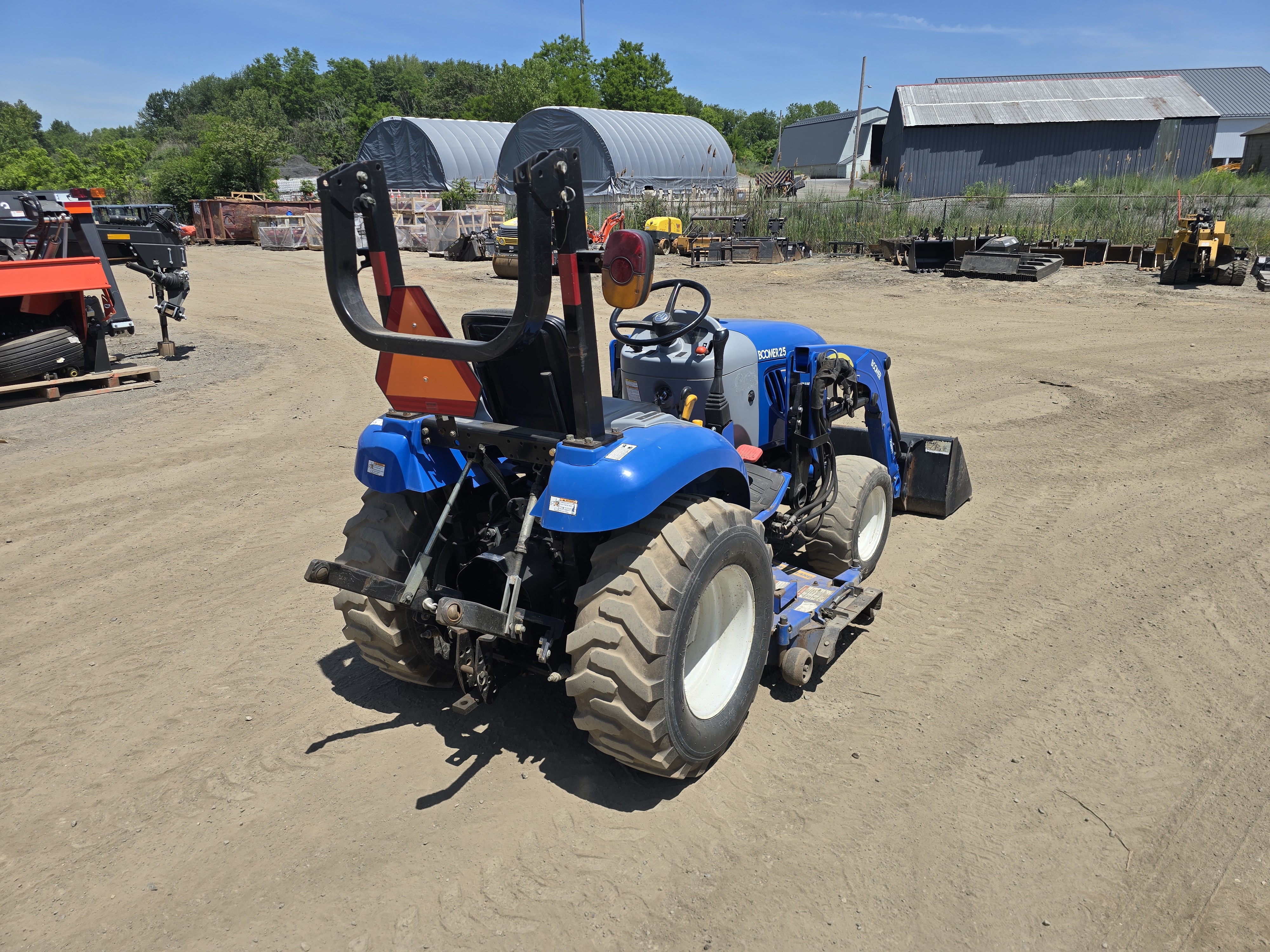 2012 New Holland BOOMER 25 Tractor