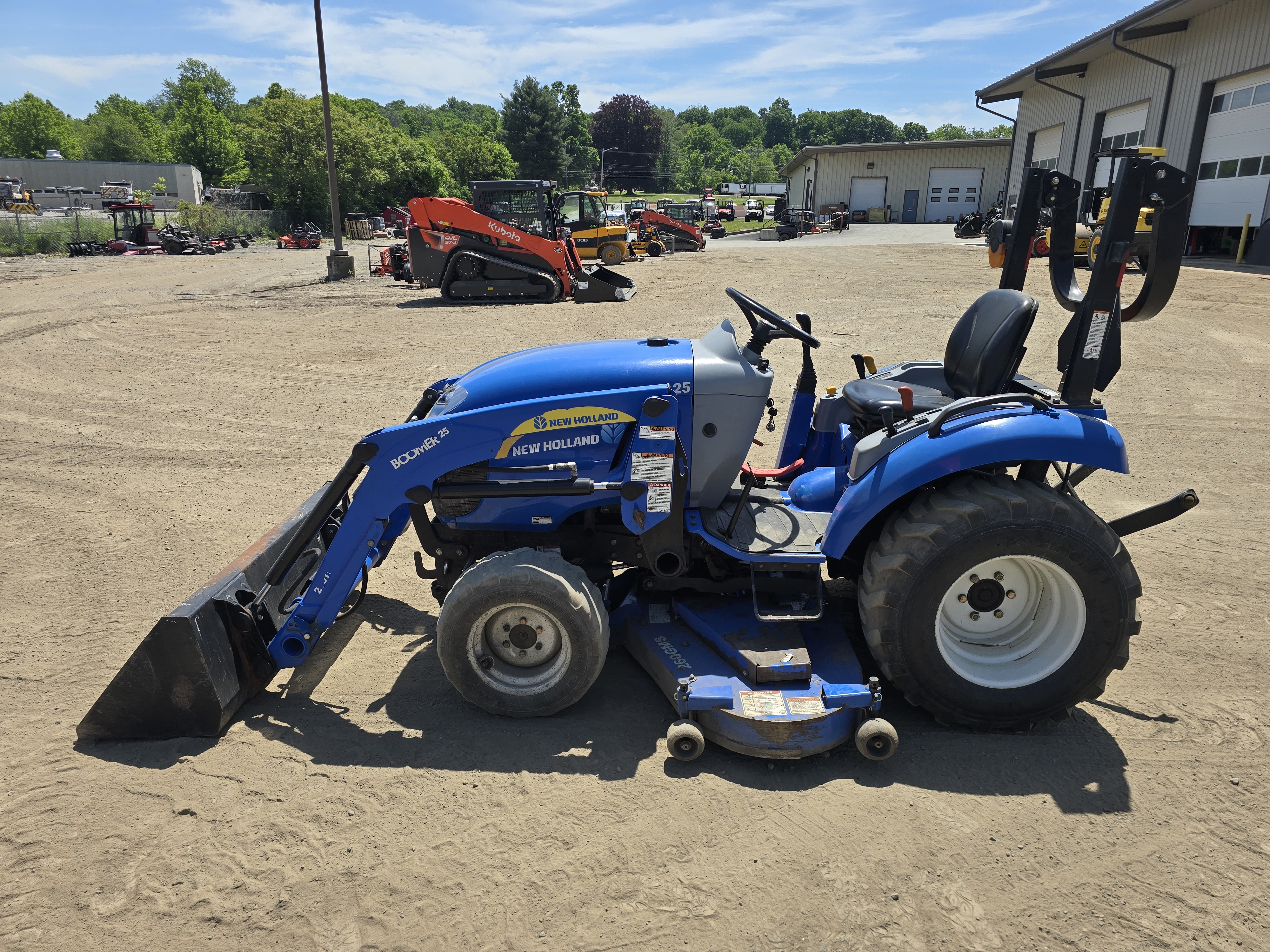 2012 New Holland BOOMER 25 Tractor