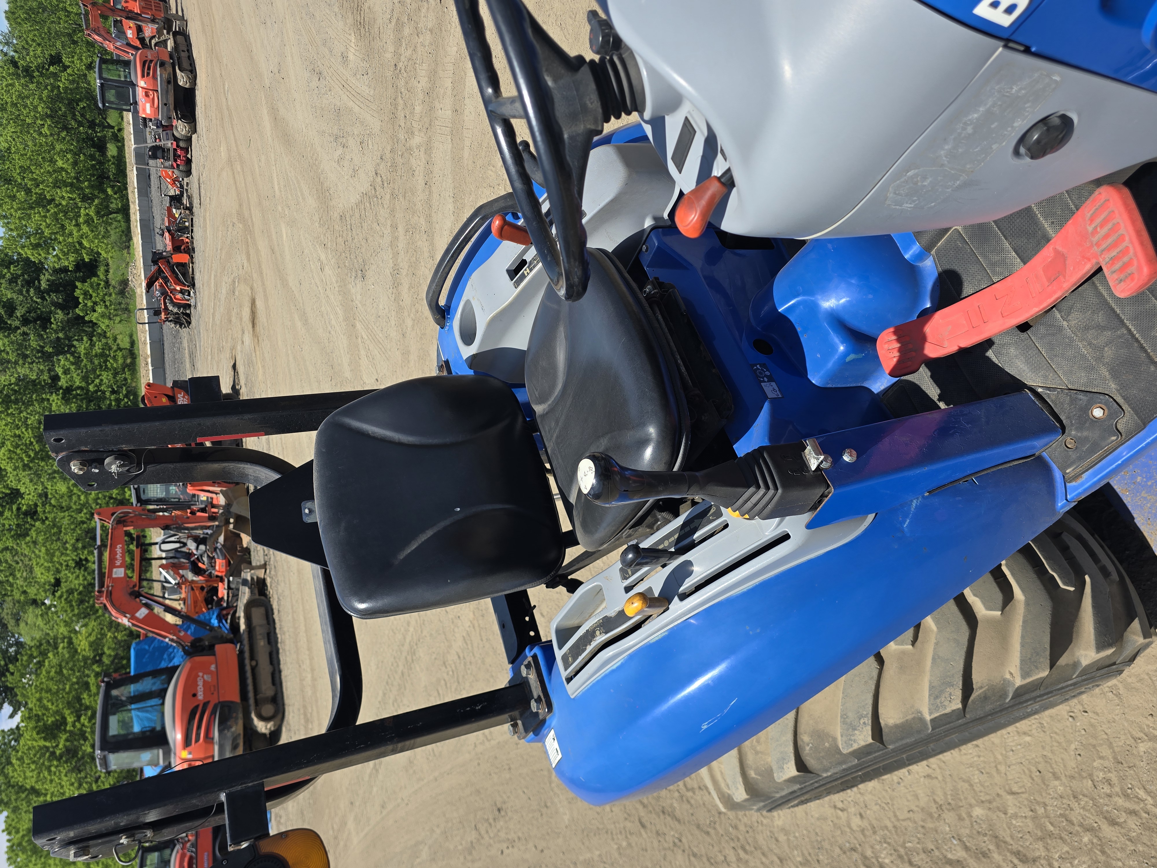 2012 New Holland BOOMER 25 Tractor